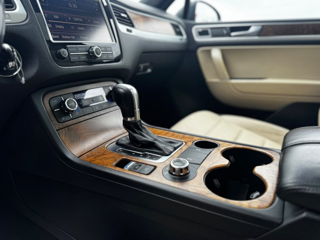 vw touareg exclusive(suspensie arc)