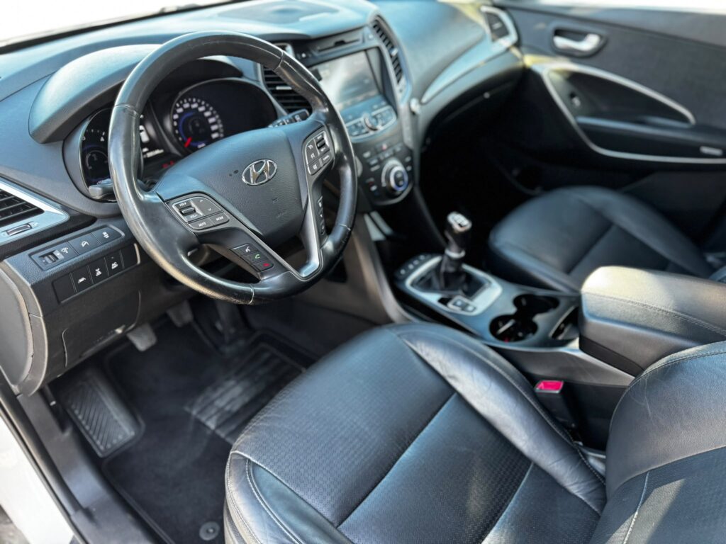 hyundai santa fe 7 locuri